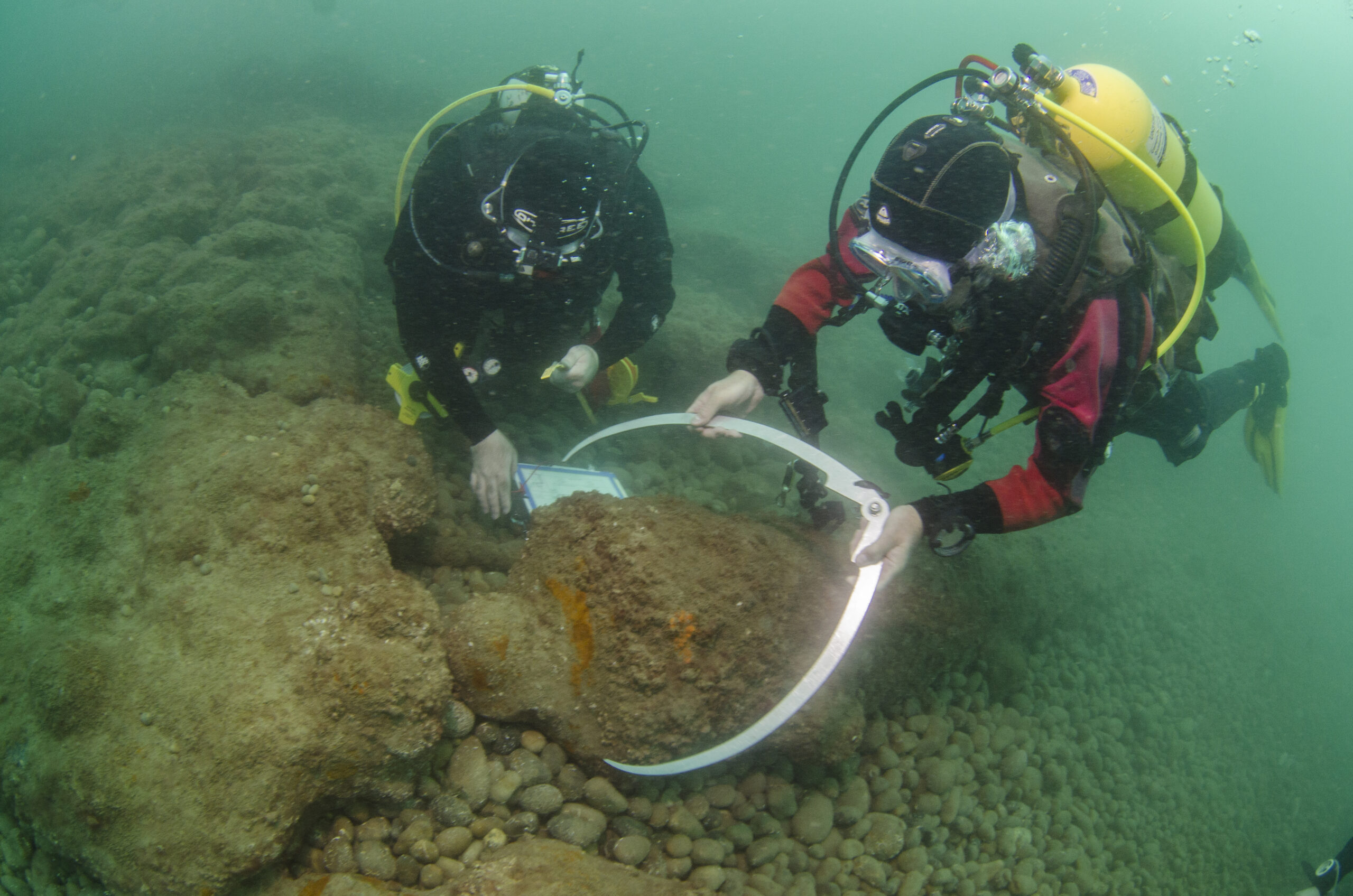 divers exploring chesil beach protected wrecks